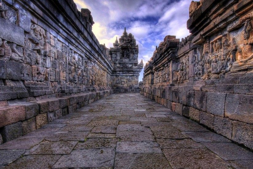 HD Angkor Wat in Cambodia Wallpaper