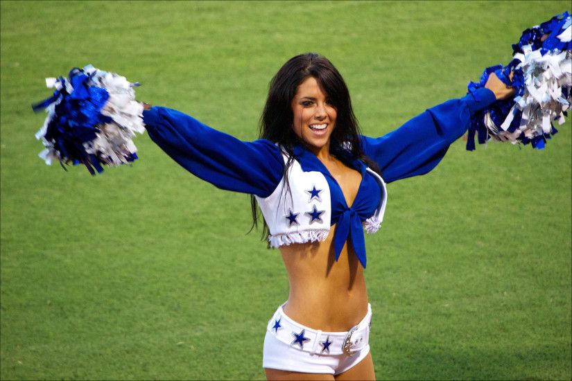File:Dallas Cowboys Cheerleaders - IV.jpg