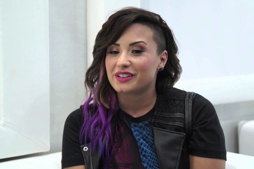 Demi Lovato Thanks Fans with Free Album Download on Google Play .