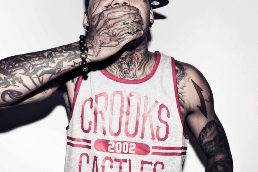 Preview wallpaper kid ink, rapper, tattoos, crooks and castles 2048x2048