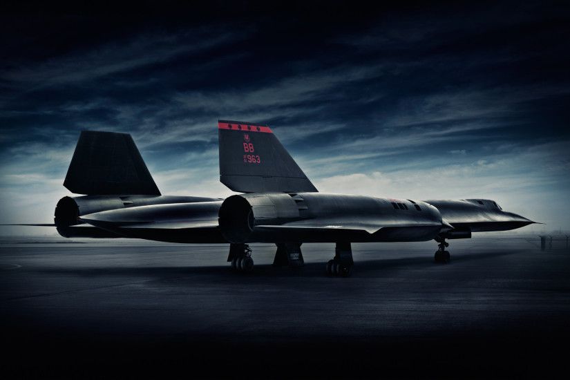 Blair Bunting Captures The Essence Of The SR-71 Blackbird In These Dramatic  Photos
