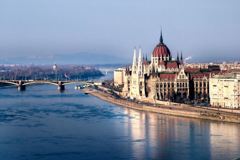 Danube River Hungarian Parliament Budapest wallpapers (45 Wallpapers)