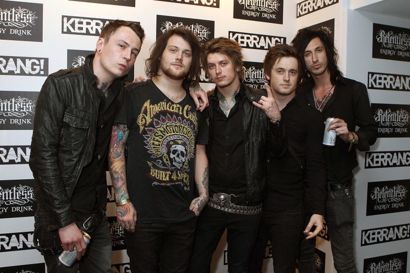 Is This NEW Asking Alexandria Music?