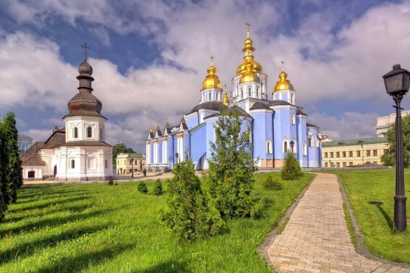 St-Michael-Cathedral-Ukraine-1080x1920