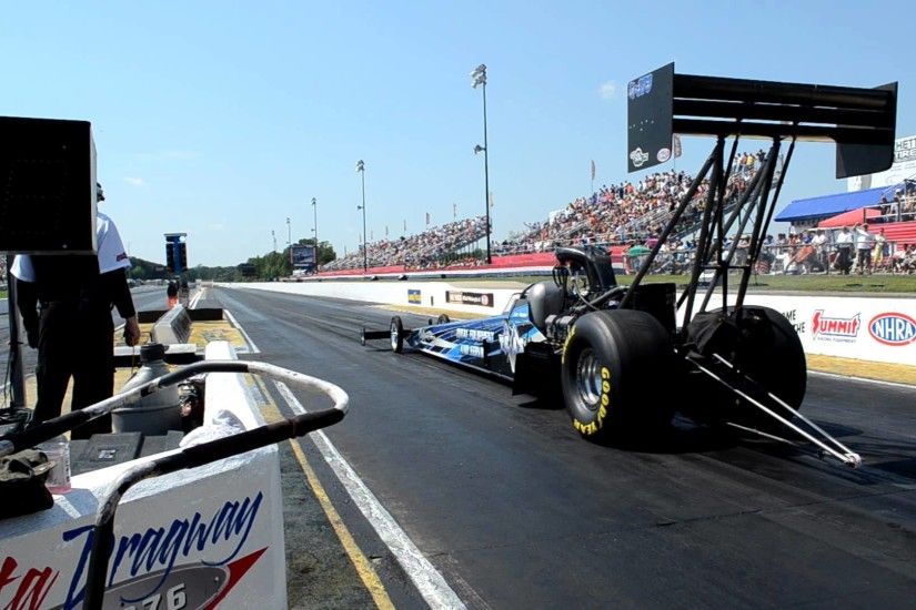 NHRA 8000 HP Top Fuel Dragster at the Starting Line