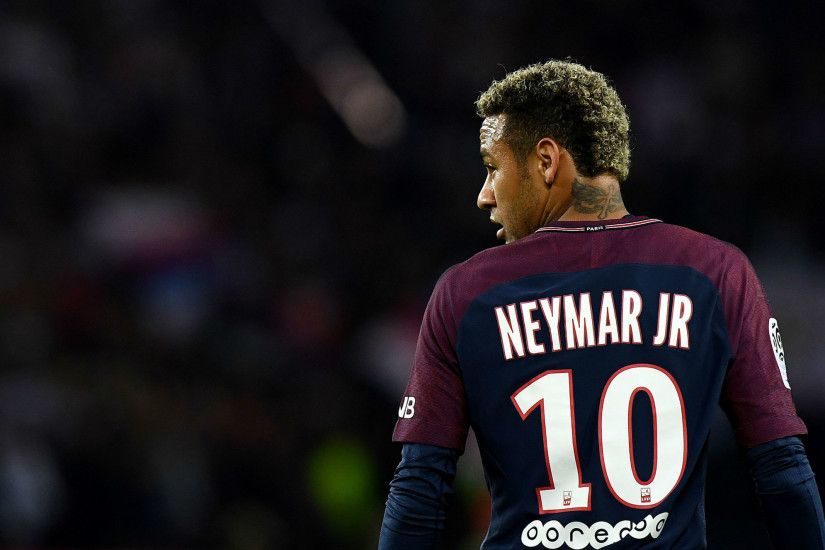 Bayern come up against Neymar and PSG in the Champions League on Wednesday  on the back of Lewandowski's statement - which caused no end of  consternation ...