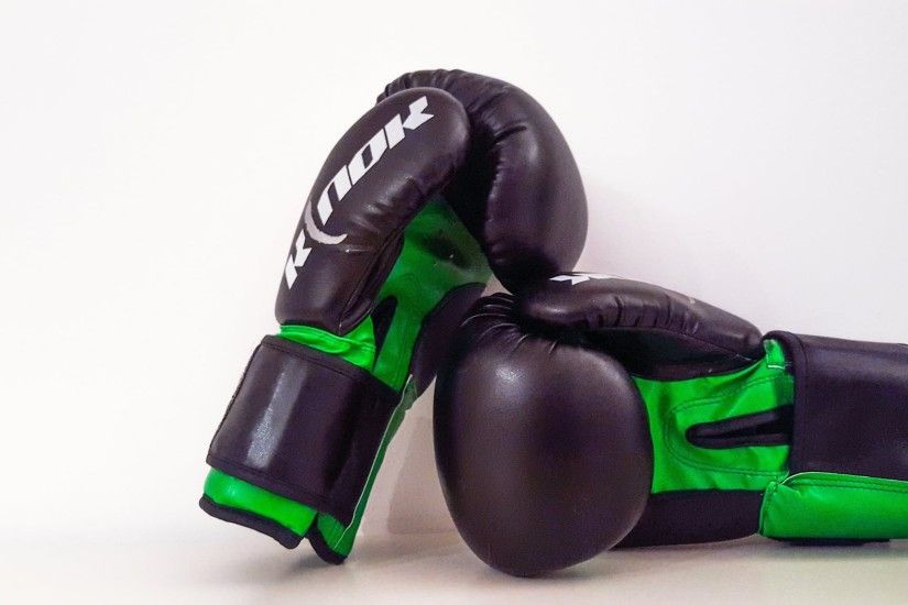 boxing gloves boxing gloves