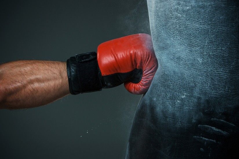 Boxing Glove hit wallpaper thumb