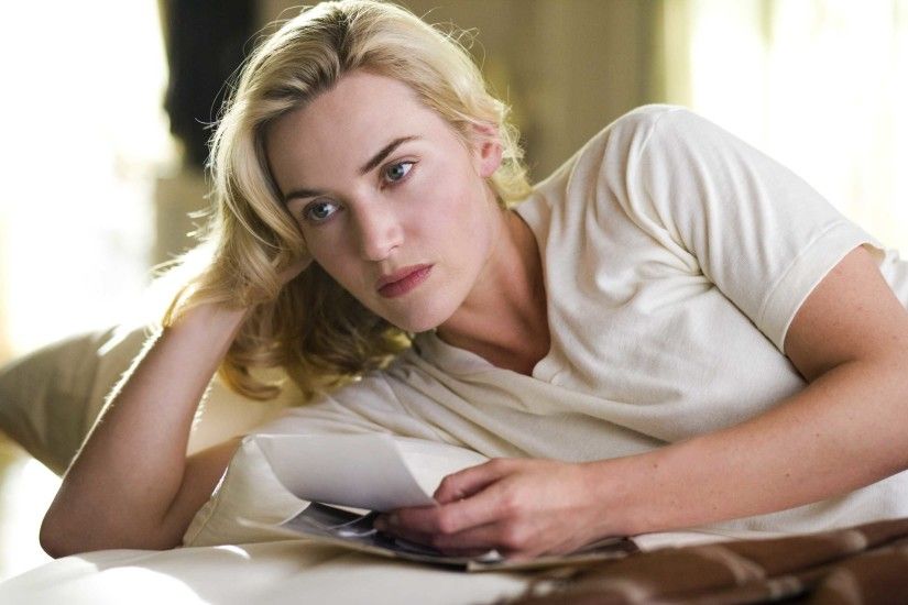 14 Beautiful HD Kate Winslet Wallpapers