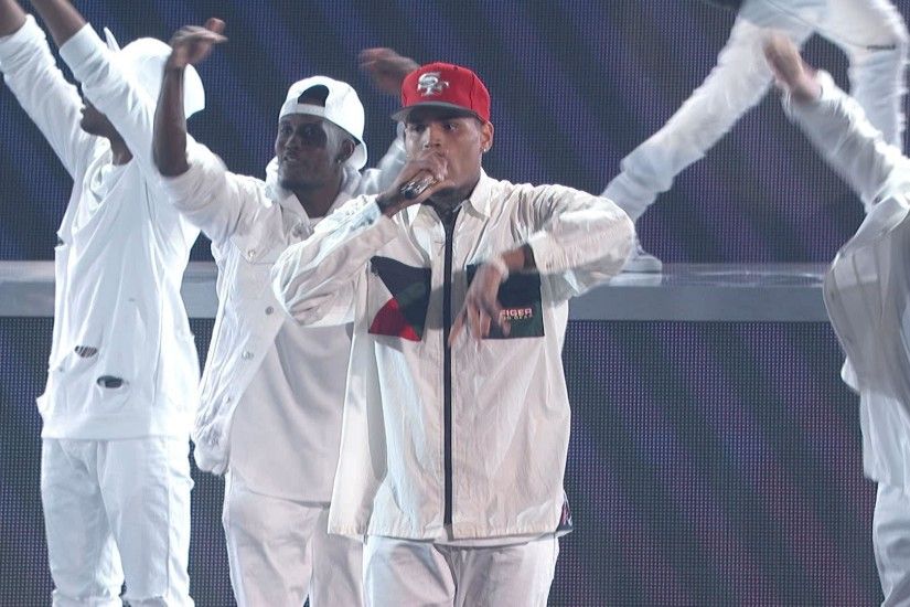 Chris Brown and Tyga Smash the Stage With 'Ayo' | BET Awards .
