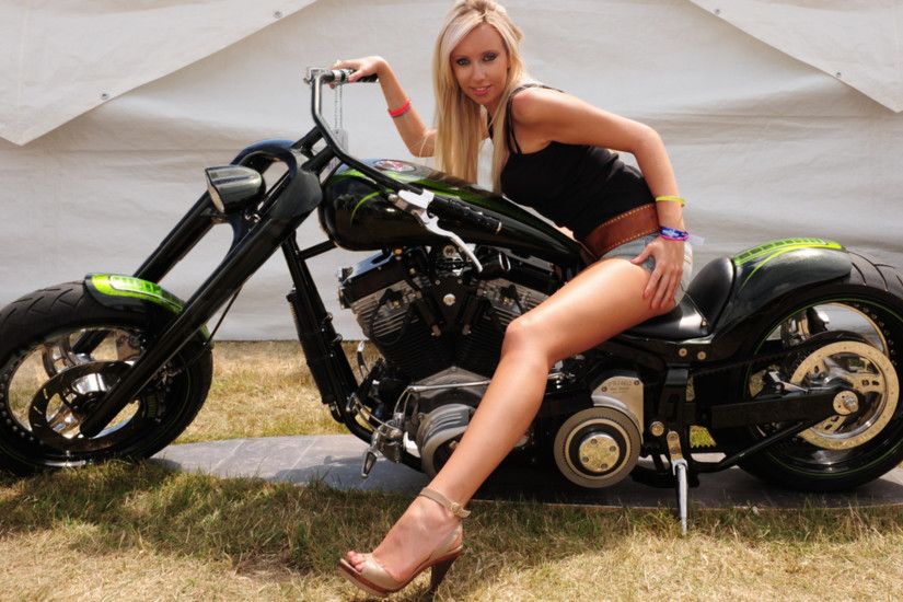 Harley-Davidson-Motocyle-full-HD-Wallpaper-03