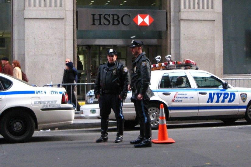 Muslim Lawyer Sues NYPD After Being Arrested for 'Blocking the Sidewalk'.