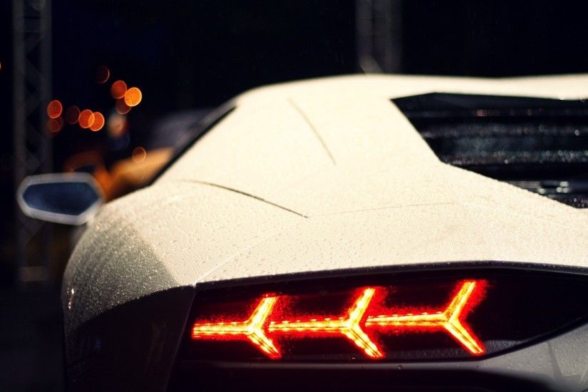 Lamborghini Aventador Taillight wallpapers and stock photos