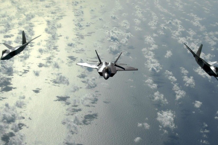 Military - Lockheed Martin F-22 Raptor Wallpaper
