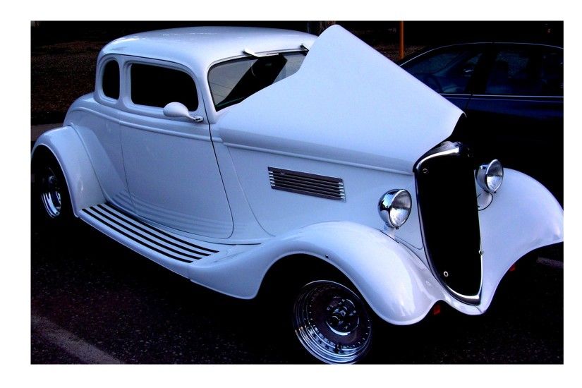File:Classic American "gangster" car (restored).jpeg