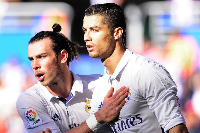Gareth Bale Cristiano Ronaldo Alaves Real Madrid LaLiga 29102016. Benzema  ...