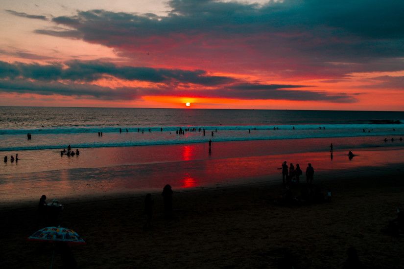 Beautiful red sunset by the sandy beach wallpaper 3840x2160 jpg