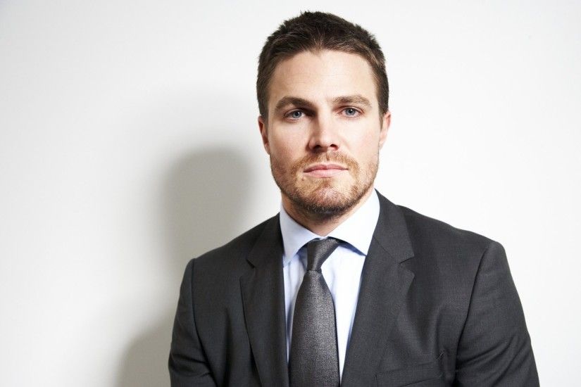 stephen amell stephen amell arrow actor oliver queen