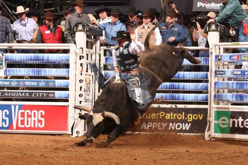Bull riding bullrider rodeo western cowboy extreme cow (2)_JPG wallpaper |  2400x1600 | 298667 | WallpaperUP