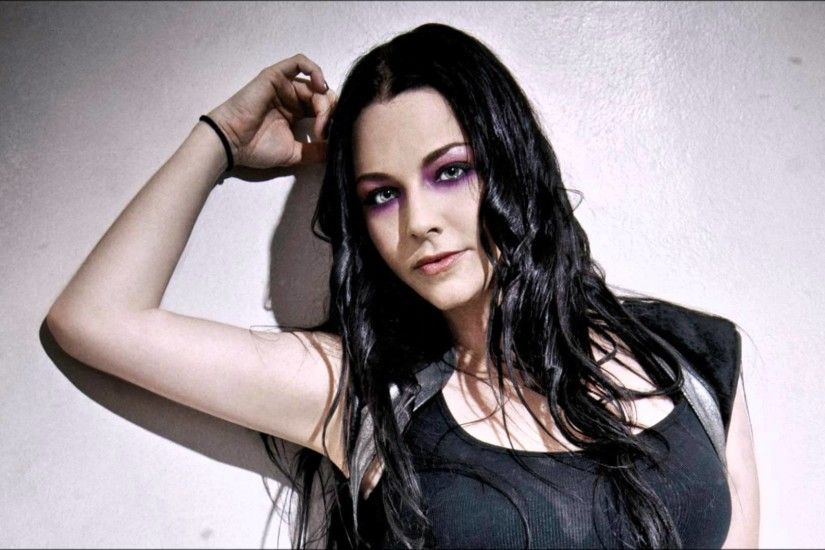 102.9 The Buzz Rock | sQueeGee Interviews Amy Lee of Evanescence  (23/07/2015) - YouTube