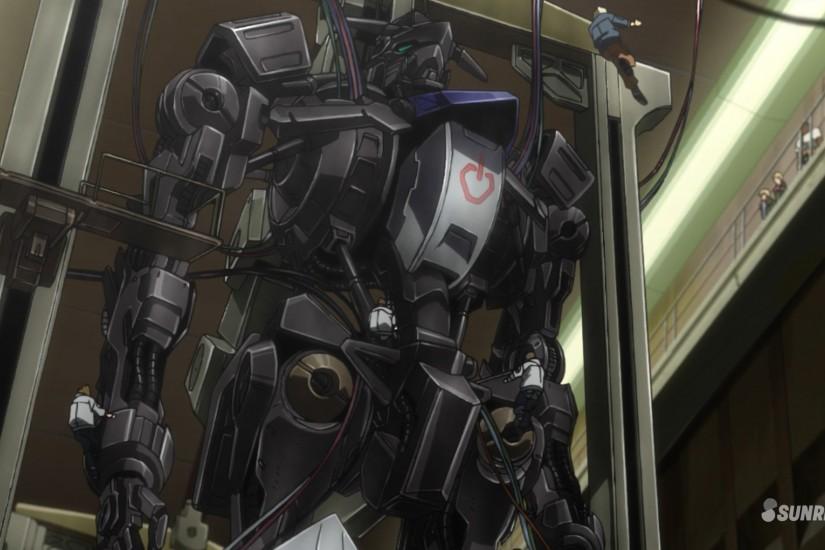 Bare-frame Gundam looks so good.
