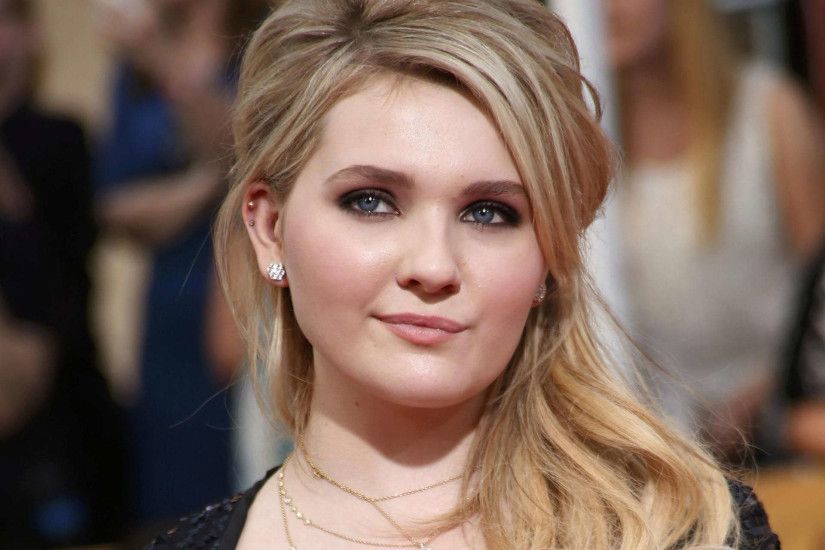 Most Viewed Actress Photos. Beautiful Hollywood Female Celebrity Abigail  Breslin
