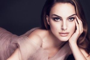 download free Natalie Portman Wallpapers 2560x1600 for windows 7