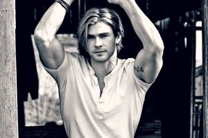 free download Chris Hemsworth Wallpapers 1920x1200 large resolution