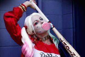 free download harley quinn background 1920x1080 for iPad 2