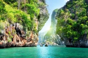 Water Scenery Wallpaper 2560x1600 high resolution