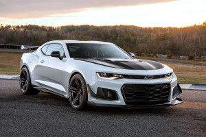 2018 Chevrolet Camaro Wallpapers 2560x1920 retina