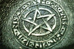 free download Wicca Wallpaper 2040x1488 for 4K monitor