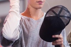 Justin Bieber 2018 Wallpapers 1666x2500 for android