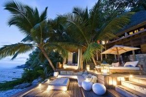 vertical Beach Resort Wallpaper 2560x1600 HD