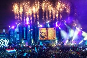 full size Tomorrowland 2018 Laser Show HD Wallpaper 3450x1725 windows 10